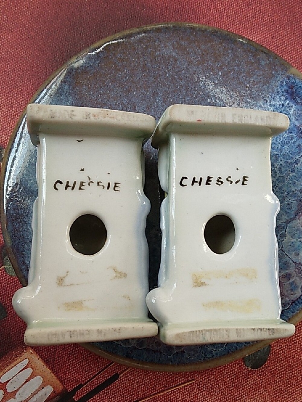 Vintage Ceramic C&O Railroad Chessie Kitten Figurine Pair Nip and Tuck - Picture 5 of 8